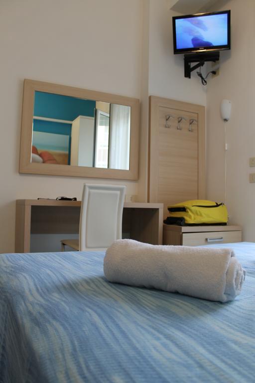 Hotel Esperia Cattolica Phòng bức ảnh