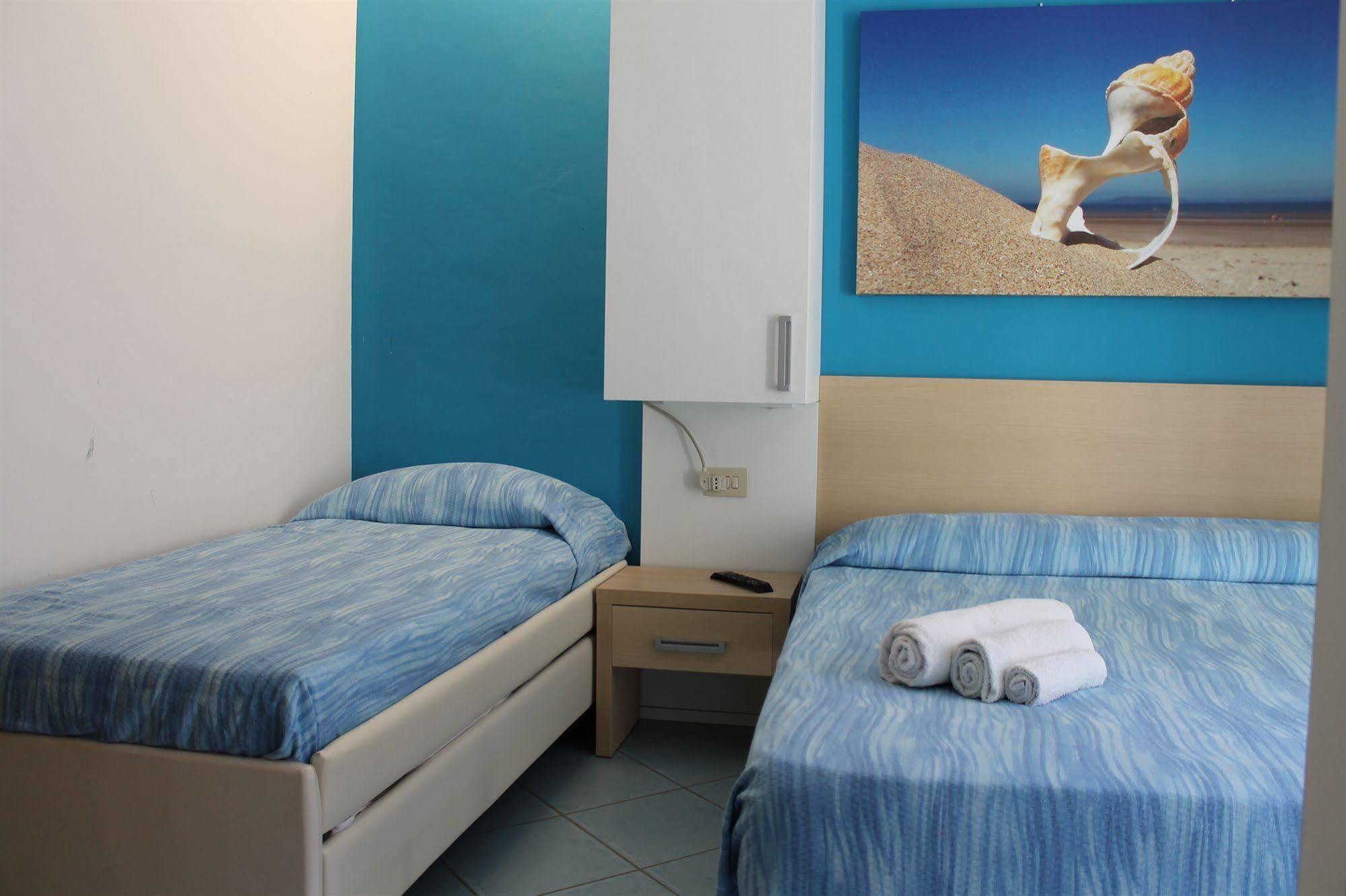Hotel Esperia Cattolica Ngoại thất bức ảnh