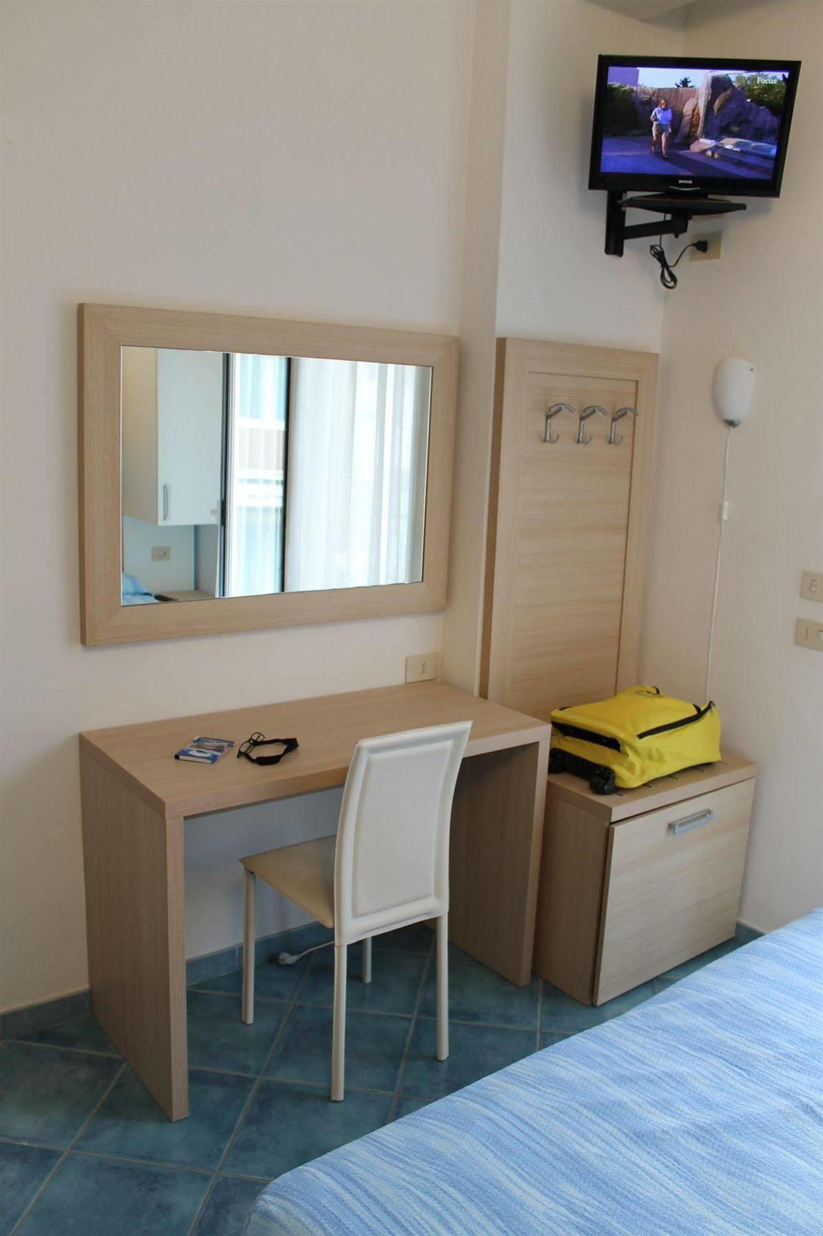 Hotel Esperia Cattolica Ngoại thất bức ảnh