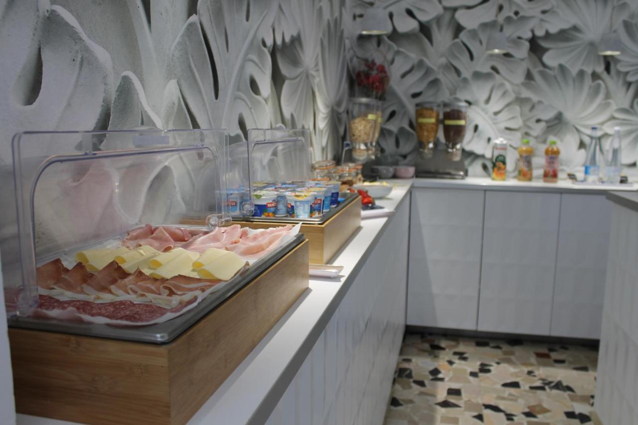 Hotel Esperia Cattolica Ngoại thất bức ảnh